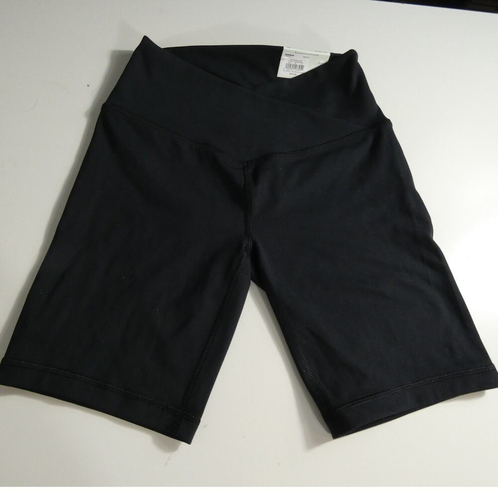 SO Women's Mid Rise Crossover Bike Short XS Black NWT Athliesure Casual Sports